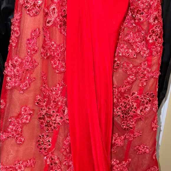 Sherri Hill Formal Gown - Picture 9 of 11